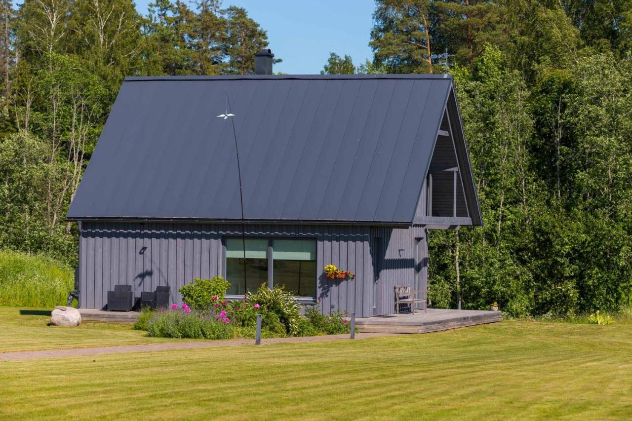 Piesta Riverside Cottage In Soomaa Region Kullimaa Exterior foto